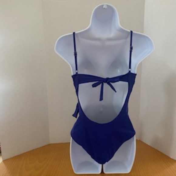NWOT BECCA Delilah One-Piece Swimsuit - Picture 9 of 10